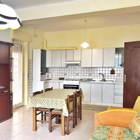 Tiziana Giardini-Naxos