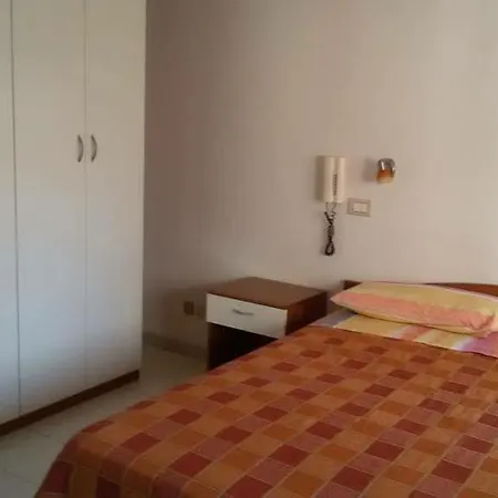 Tiziana Giardini-Naxos